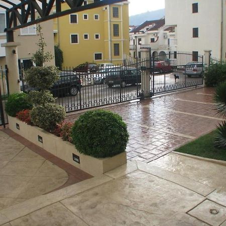 Apartmani Mirenza Budva Eksteriør bilde